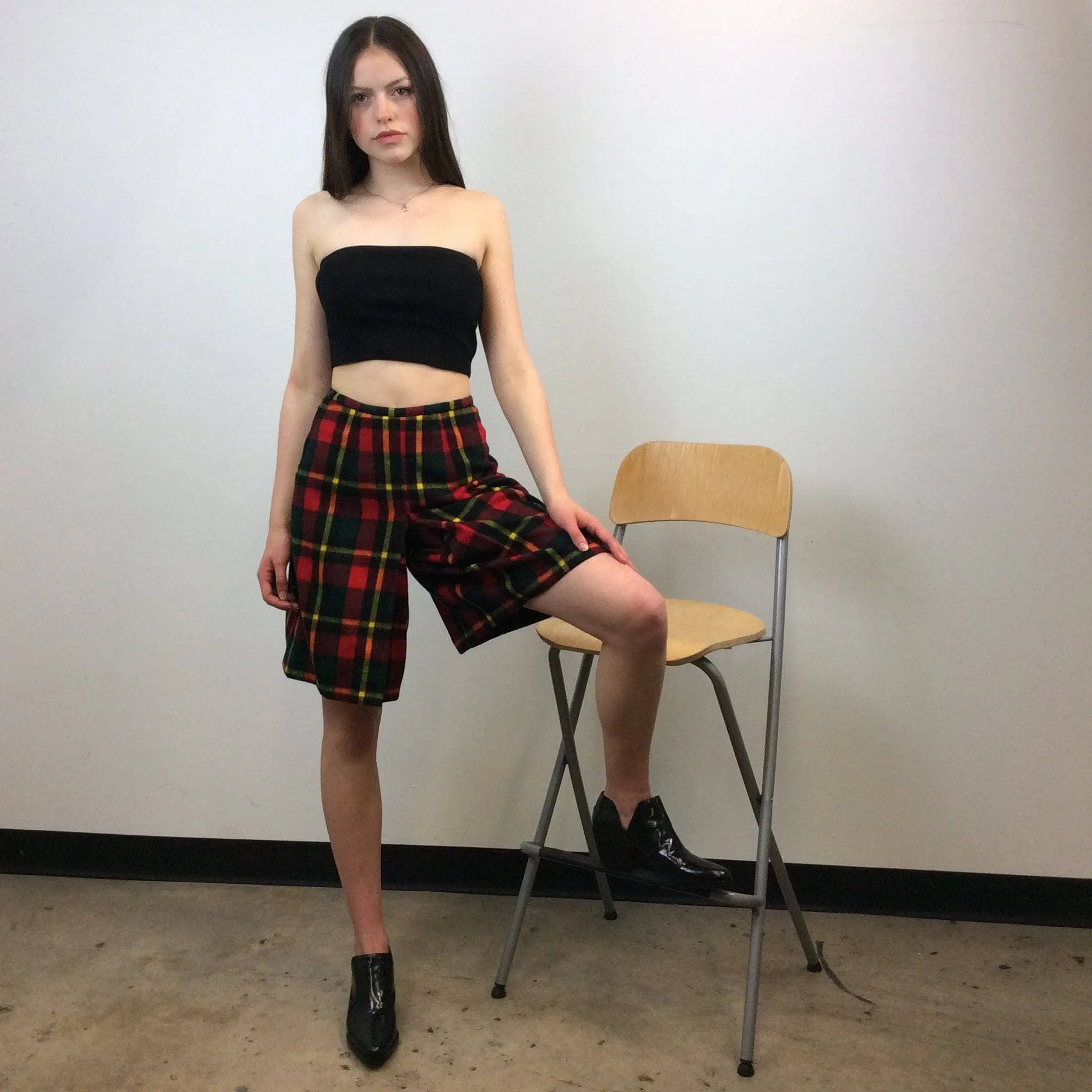 1970s High-Waisted Knee-Length Wool Plaid Skort Small