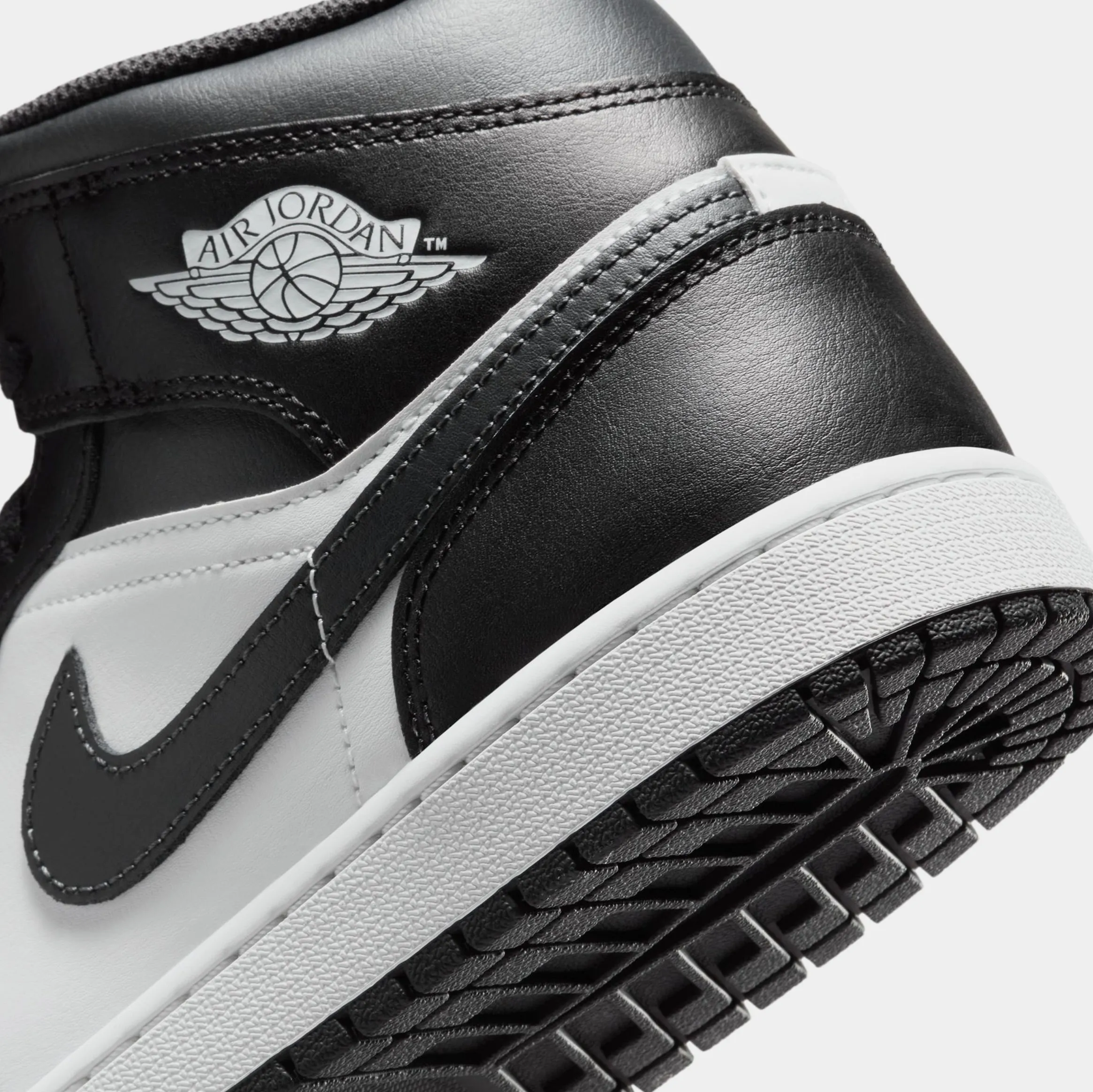 Air Jordan 1 Mid Off Noir Mens Lifestyle Shoes (Grey/Black/White)