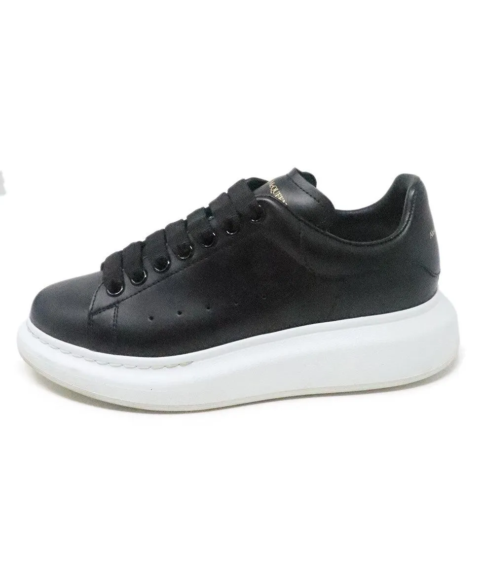 Alexander McQueen Black Leather Sneakers sz 9