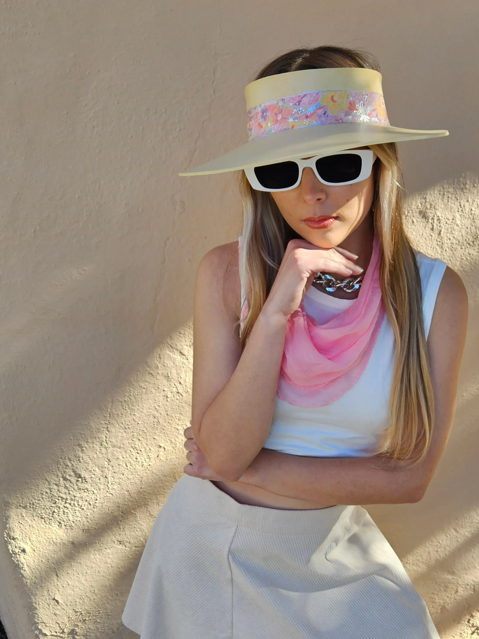 Beige "LadyEVA" Visor Hat with Bright Pastel Pink Floral Band