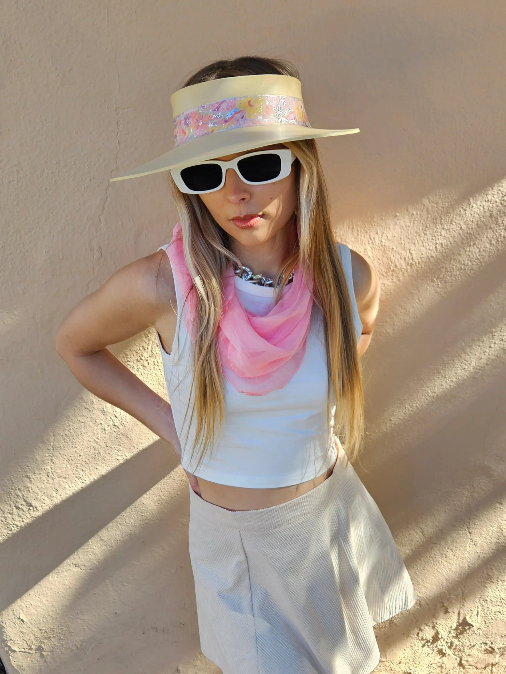 Beige "LadyEVA" Visor Hat with Bright Pastel Pink Floral Band