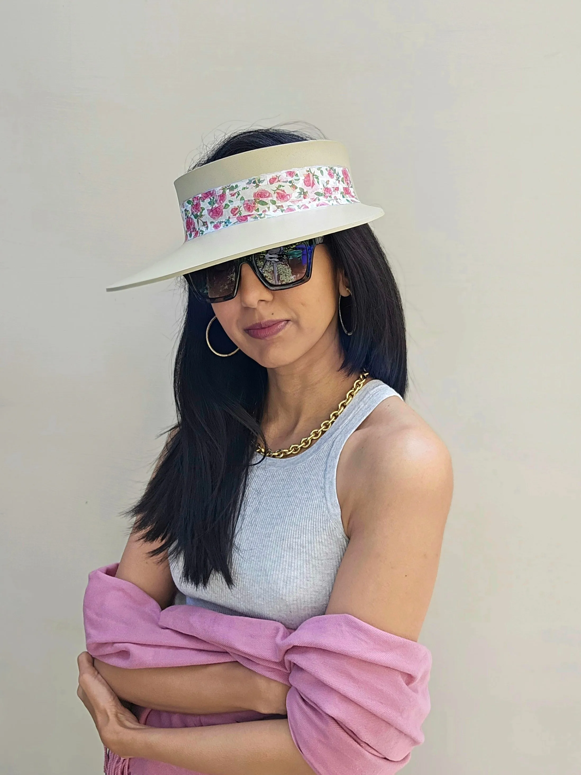 Beige "LadyEVA" Visor Hat with Bright Pink Floral Band