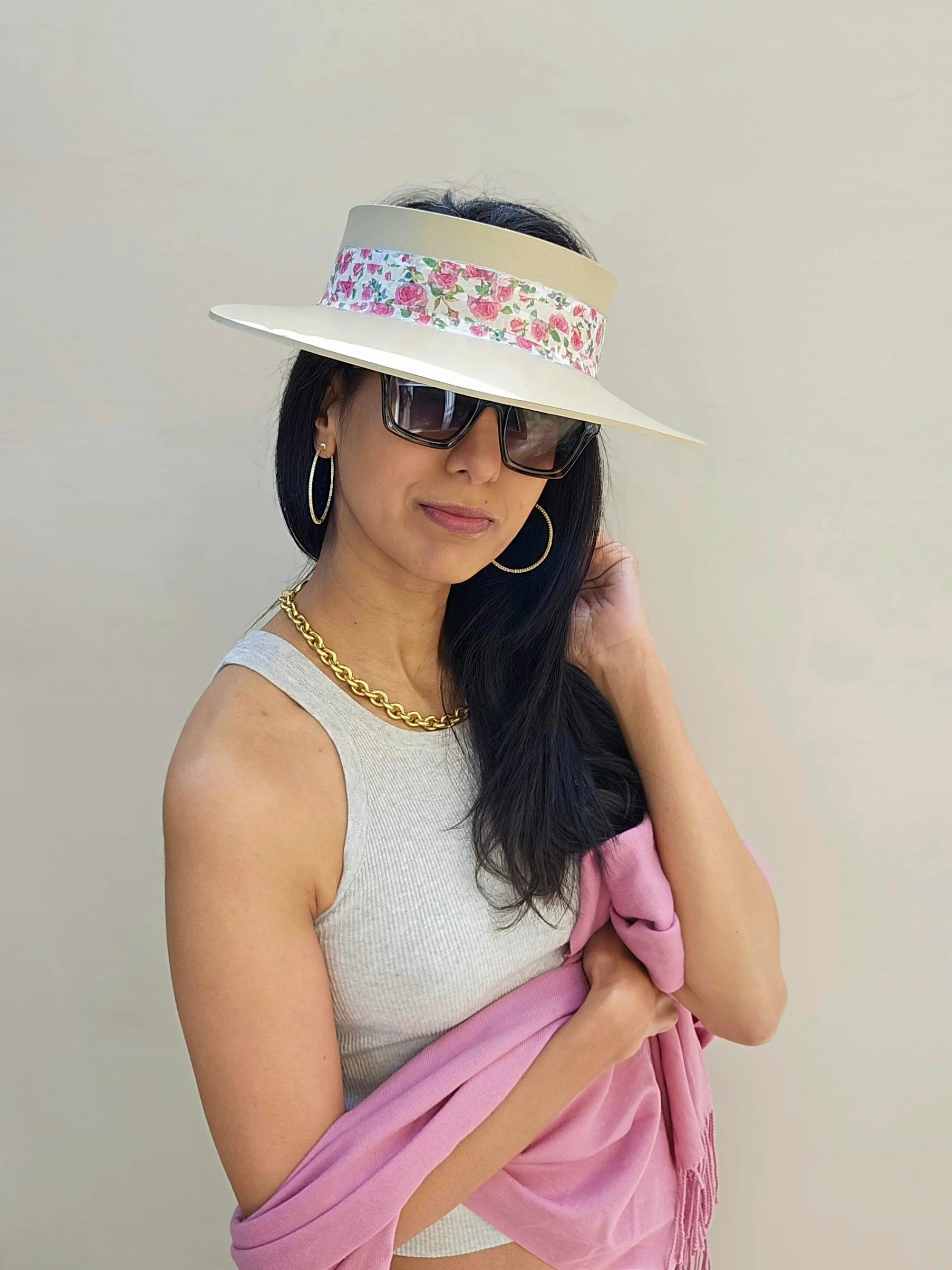 Beige "LadyEVA" Visor Hat with Bright Pink Floral Band