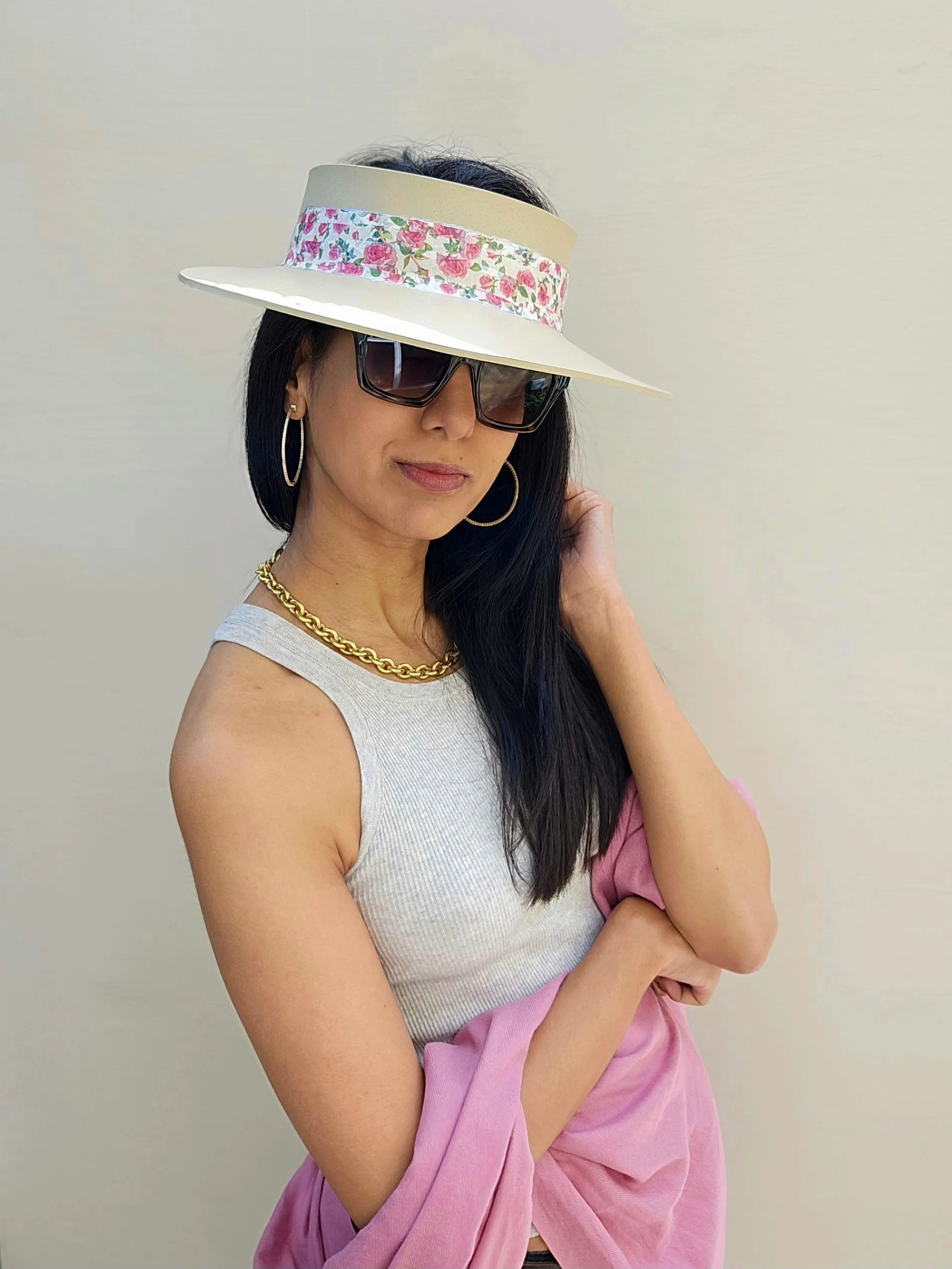 Beige "LadyEVA" Visor Hat with Bright Pink Floral Band