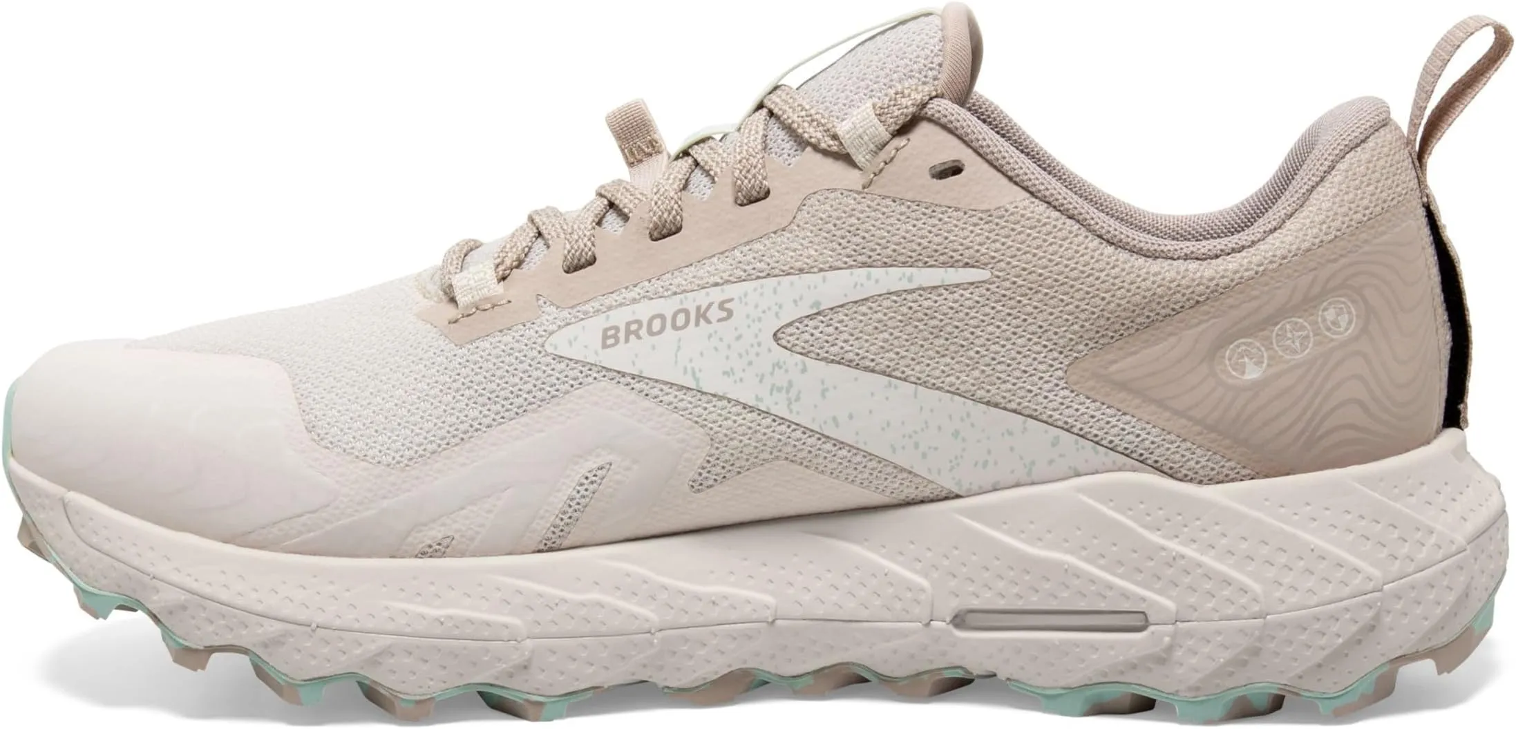 Cascadia 17 Brooks Sneaker in White Sand/Chateau Gray