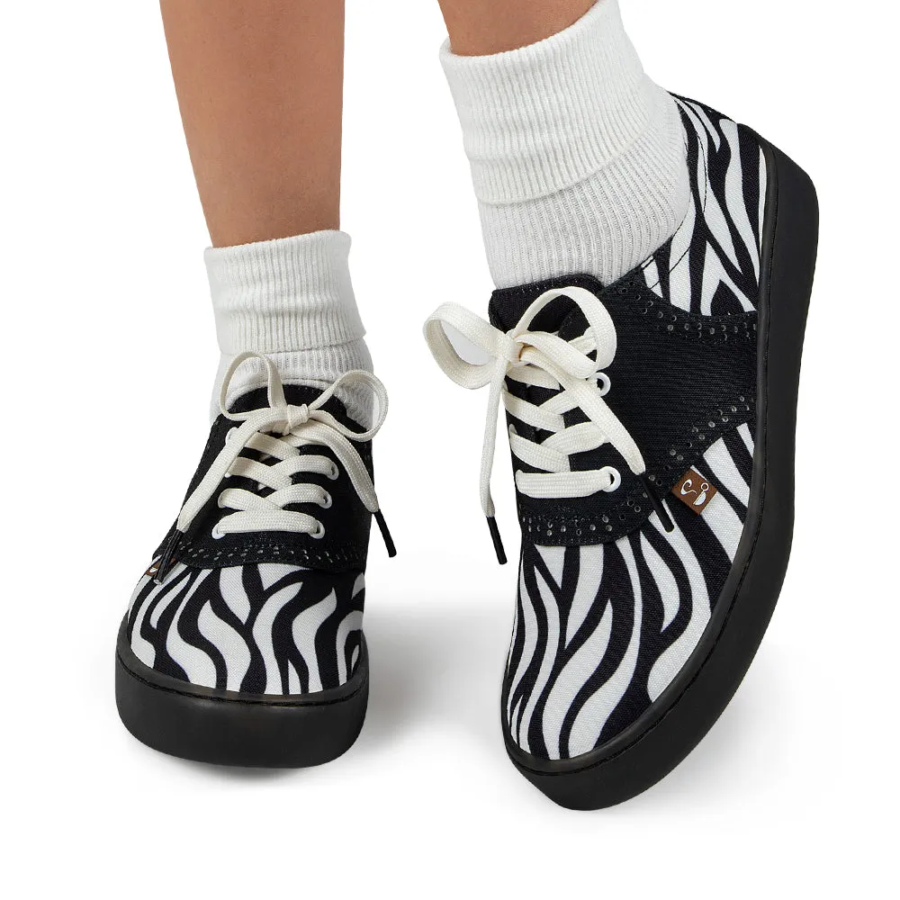 Chocolaticas® Saddle Zebra Casual Sneaker