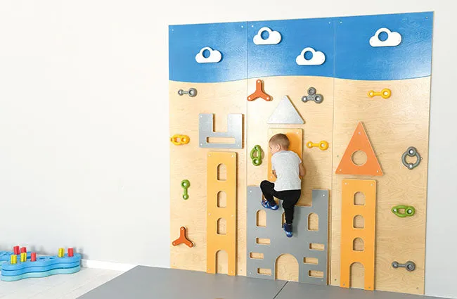 Climbing Wall - Castle