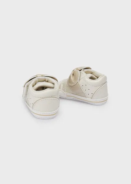 Cream Infant Girls Bow Velcro Sneakers - Select Size