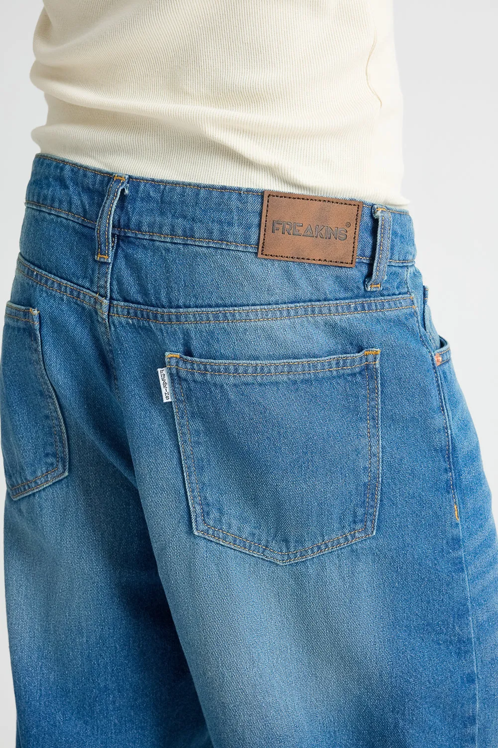 Loose-Fit Worn-In Men's Jeans