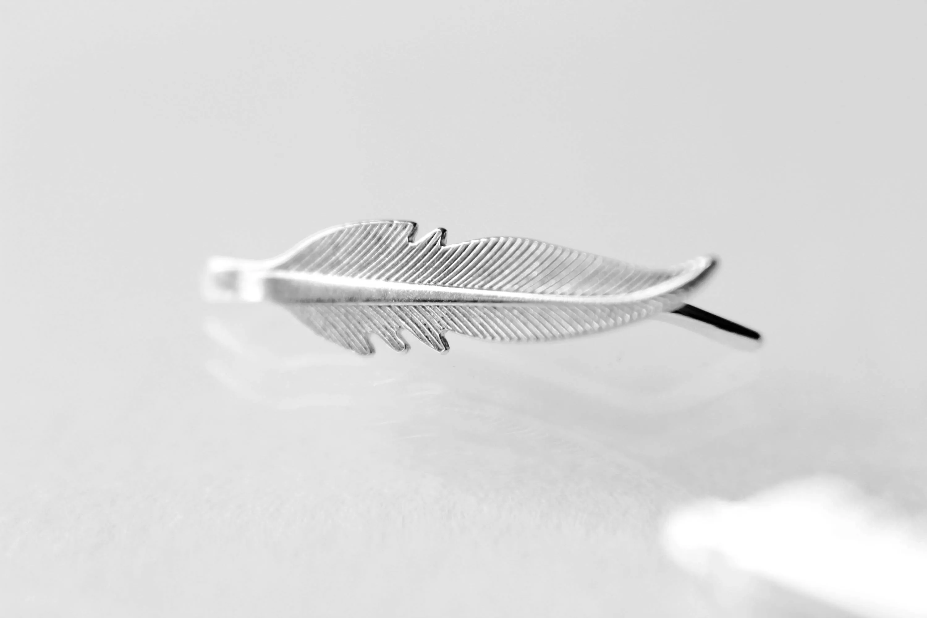 Sterling Silver Feather Ear Cuff, Silver Ear Climber, Silver Ear Cuff, Silver Feather Studs, Silver Climbing Earrings, Minimal Earrings