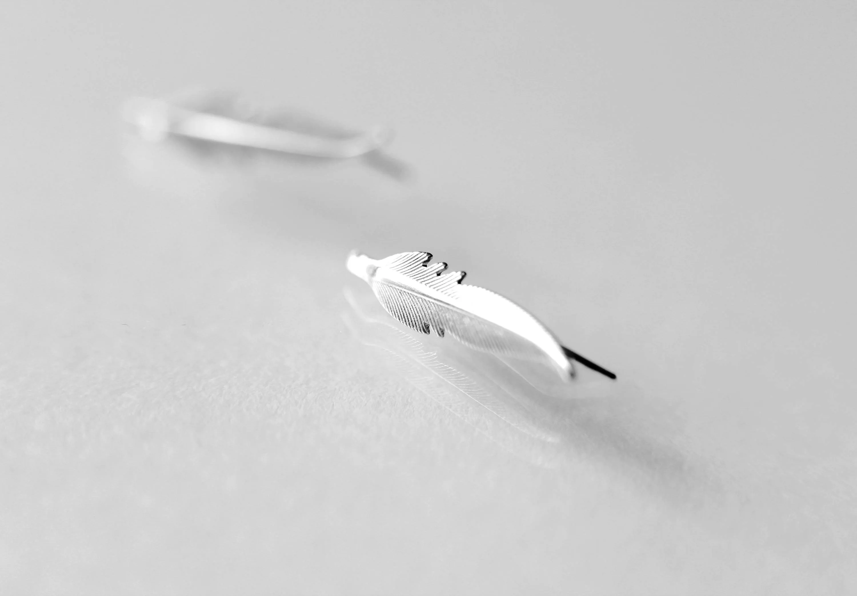 Sterling Silver Feather Ear Cuff, Silver Ear Climber, Silver Ear Cuff, Silver Feather Studs, Silver Climbing Earrings, Minimal Earrings