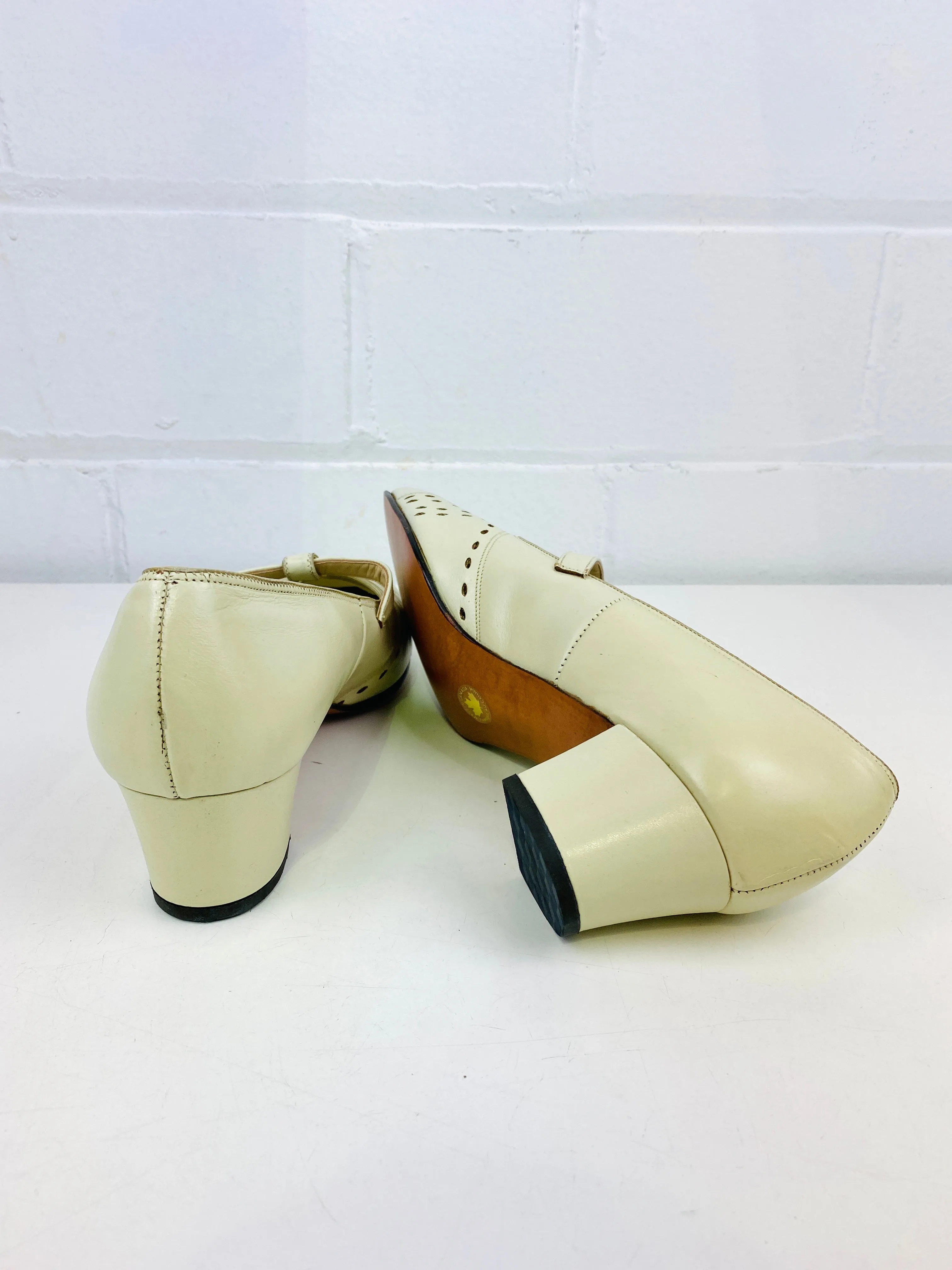 Vintage Deadstock Shoes, Women's 1980s Beige Leather Cuban Heel T-Strap Pumps, NOS, 7869