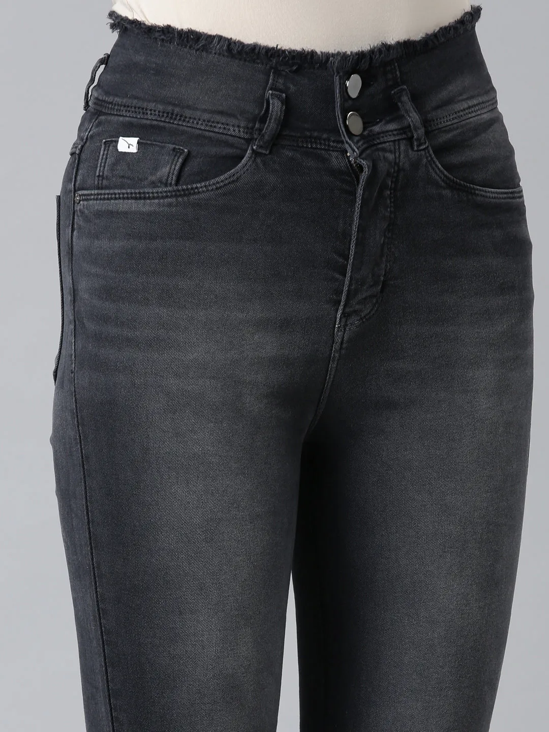 Women Black Solid Straight Fit Denim Jeans